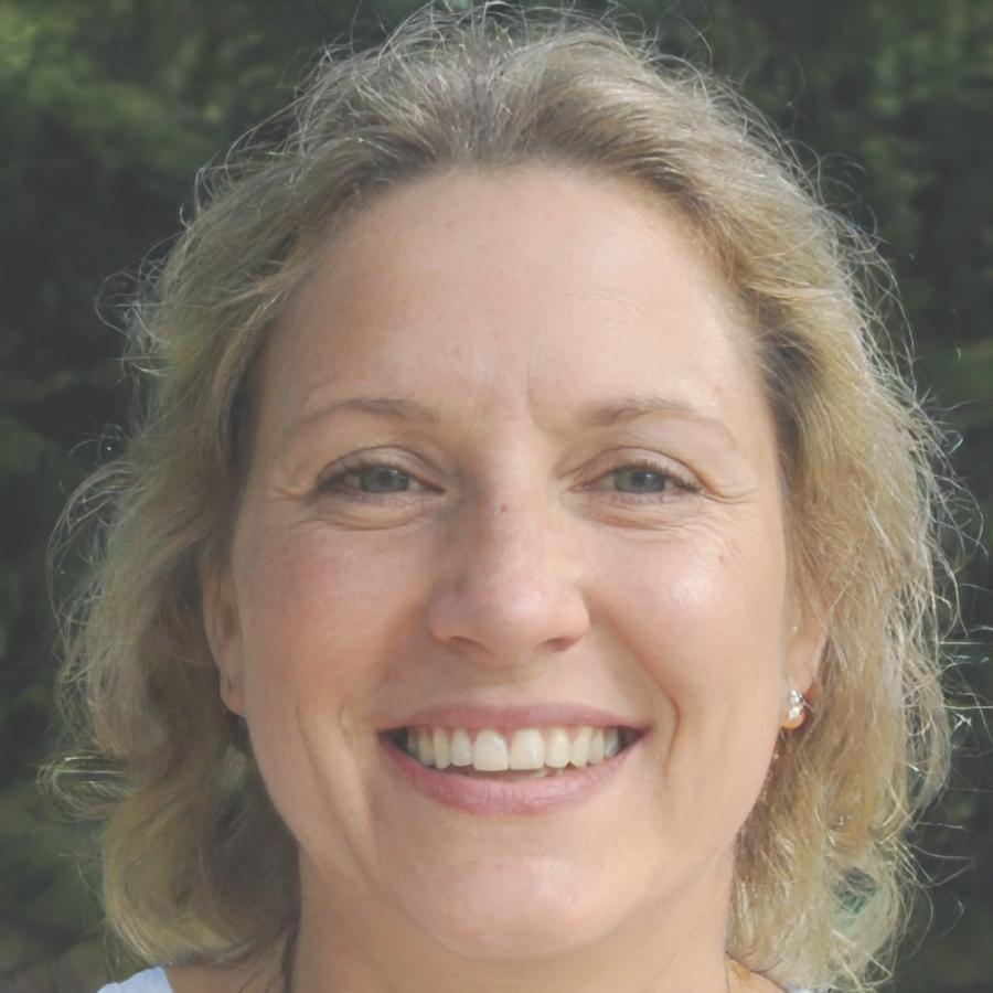 Prof. Marina Hoffmann - Kunstpädagogin und Zeichenexpertin